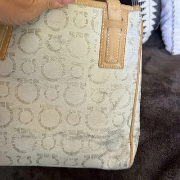 Salvatore Ferragamo tote - Picture 10 of 14